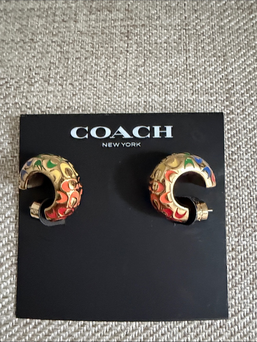 NWT COACH Signature Enamel Hoop Earrings C9362 — Gold/Pink Multicolor - Picture 2 of 4